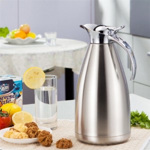 Термоизолационна кана "Pioneer", 2 L, неръждаема стомана - Grunwerg