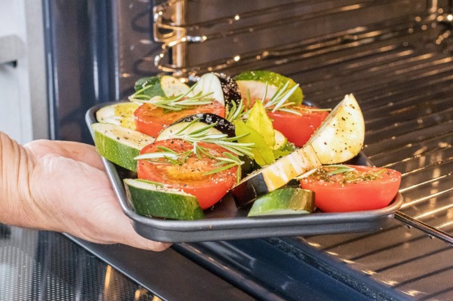 Тава 24х18см, "MasterClass" - от марката Kitchen Craft