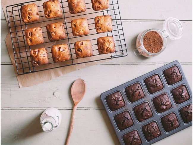 Тава за печене, 12 форми, 34 х 26 см, изработена от стомана, "MasterClass" - от Kitchen Craft