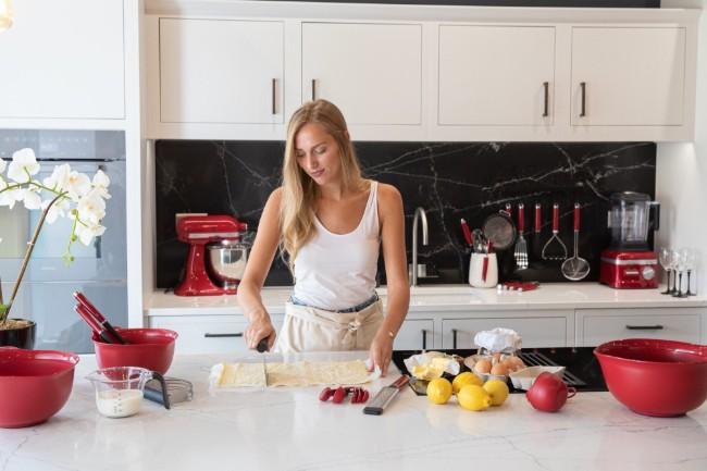Комплект от 3 купи за смесване, пластмасови, Empire Red - марка KitchenAid
