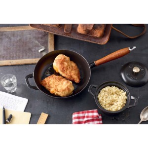 Тиган с дървена дръжка, 24 см - Staub