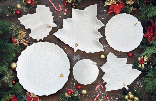 Порцелан плато за сервиране на мезета, 22х20 см, "HOLLY&BERRIES WHITE" - Nuova R2S