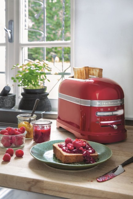 Тостер Artisan, 1250W, 2 отделения, Candy Apple - KitchenAid
