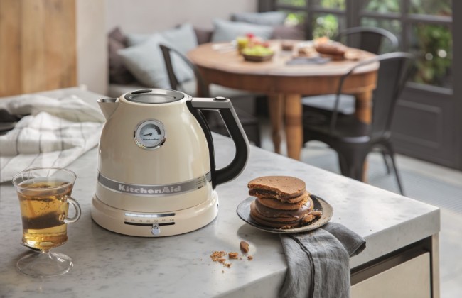 Електрическа кана KitchenAid Artisan 1.5L