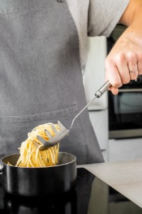 Лъжица за паста, 32 см, неръждаема стомана - от Kitchen Craft