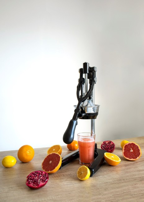 Ръчна сокоизстискучна за цитрусови плодове и нар, Черна - Zokura