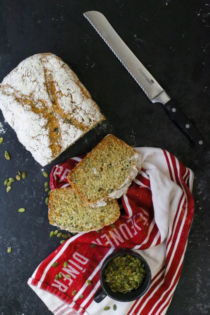 Комплект от 6 ножа, с дървен държач - MasterClass