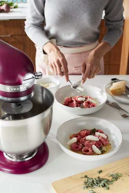 Миксер с 4.8L купа, Модел 195, Artisan, Beetroot - KitchenAid