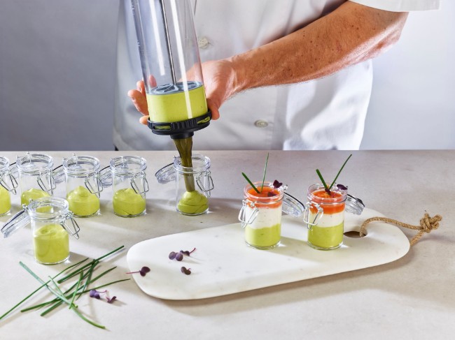 Комплект за сладки "Le Tube Pro" със шприц за сладкиши, 4 туби и 12 накрайника за сладкиши - de Buyer