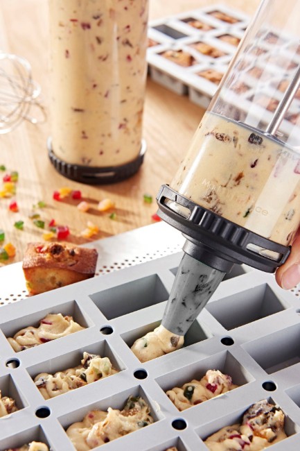 Комплект за сладки "Le Tube Pro" със шприц за сладкиши, 4 туби и 12 накрайника за сладкиши - de Buyer