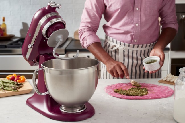 Миксер с 4.8L купа, Модел 195, Artisan, Beetroot - KitchenAid