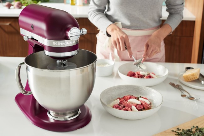 Миксер с 4.8L купа, Модел 195, Artisan, Beetroot - KitchenAid