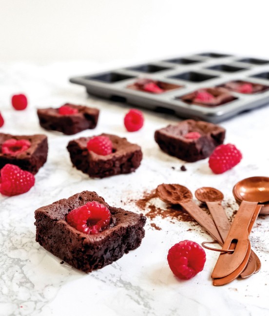 Тава за печене, 12 форми, 34 х 26 см, изработена от стомана, "MasterClass" - от Kitchen Craft