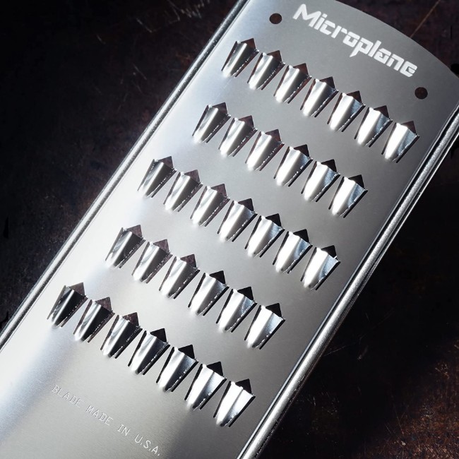 Cтъргалки Julienne, 30,5 х 6,6 см, "Gourmet" - Microplane