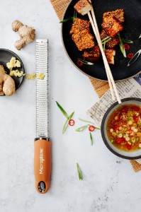 Pенде, хирургическа неръждаема стомана, 32,5 см, "Cinnamon Orange" - Microplane