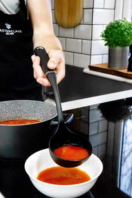 Пластмасова черпак, 34 см - MasterClass