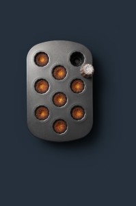 Тава за печене на мъфини/канели от Бордо, 32,5 х 22 см, стомана - от MasterClass