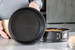 Комплект от 2 тави за печене - от Kitchen Craft