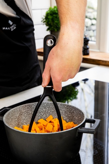 Съд за смачкване на картофи, пластмасов, 28 см - от MasterClass