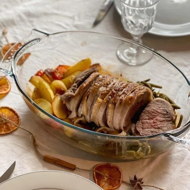 Овален съд с капак, изработен от термоустойчиво стъкло, "Slow Cook", 4,4 л + 1,4 л - Pyrex