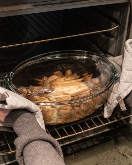 Овален съд с капак, изработен от термоустойчиво стъкло, "Slow Cook", 4,4 л + 1,4 л - Pyrex