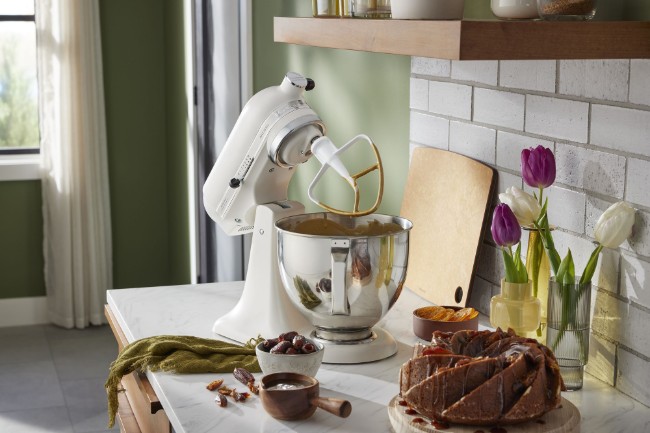 Смесител за стойка Artisan, купа 4.8L, Модел 125, Porcelain - KitchenAid