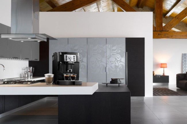 Автоматична еспресо машина, 1450W, "Magnifica S", черна - DeLonghi