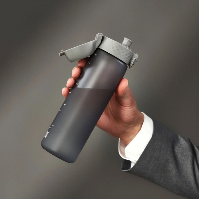 Бутилка за вода "Slim", recyclon™, 500 ml, сива - Ion8