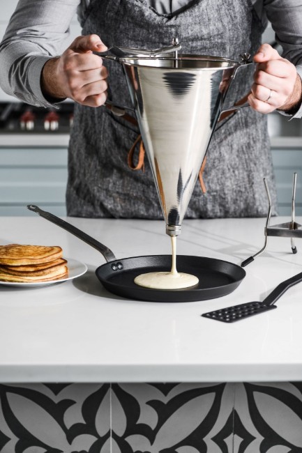 KWIK MAX бутална фуния за дозиране на тесто, със стойка, 3,3 л - марка "de Buyer"