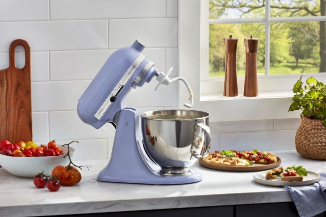 Накланяща се глава Artisan миксер, 4.8L купа, Модел 125, Lavander Cream - KitchenAid