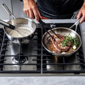 Комплект от 2 тигана, неръждаема стомана, 3 слоя, 24 см / 28 см, "MultiPly" - KitchenAid