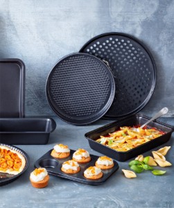 Перфорирана форма за пица, въглеродна стомана, 31см, "Daily" - Pyrex