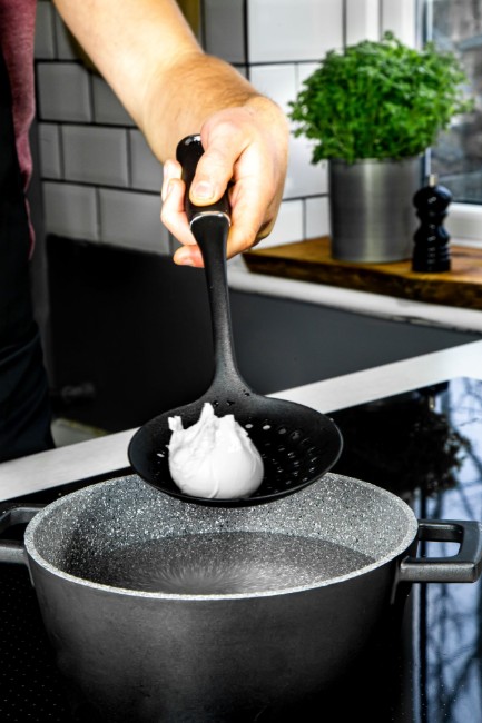Прибор за отстраняване на пяна, изработен от найлон, 36 см, “MasterClass” - от Kitchen Craft