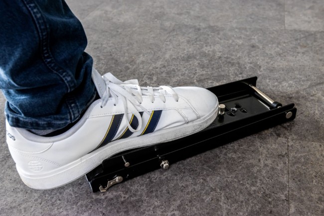 Уплътнител за алуминиеви кутии – от Kitchen Craft