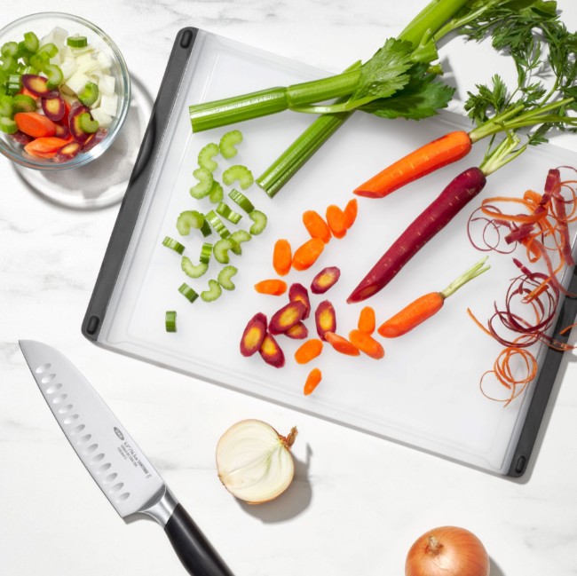 Дъска за рязане, пластмаса, 37,5 x 26,4 см, "Good Grips" - OXO