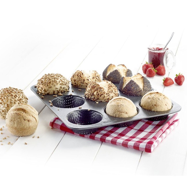 Тава за печене за 9 кифлички за бургер, перфорирана, стомана, 32 х 30 см - Westmark