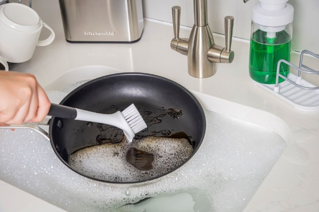 Комплект от 2 четки за миене на съдове, пластмасови - KitchenAid