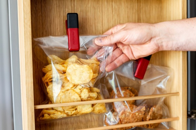 Комплект от 4 щипки за чанта, пластмаса, Empire Red - KitchenAid