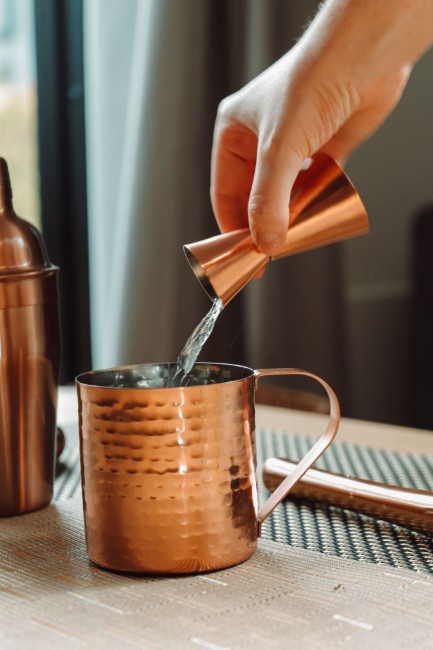 Двойна мерителна чаша за коктейл, 25/50 мл, неръждаема стомана, мед - BarCraft