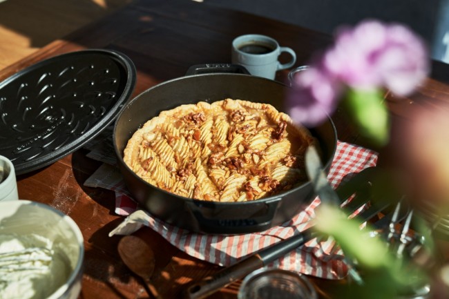 "Chistera" ястие 28 см, черен - Staub