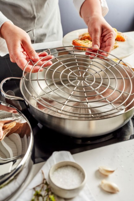 Комплект за опушване на храна от неръждаема стомана, 28 см, "Specialties 3" - Demeyere