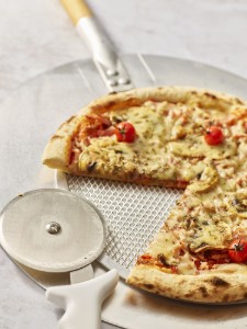 Перфорирана тава за пица, алуминий, 33 см - de Buyer