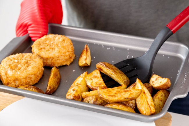 Шпатула с прорези, пластмасова, 34 см, "Classic", Empire Red - KitchenAid