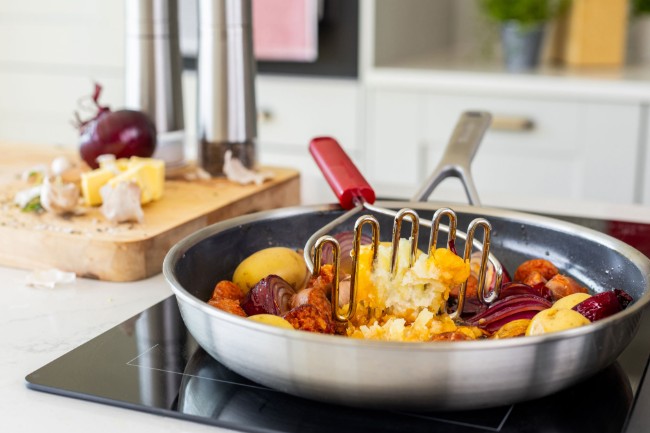 Дробилка за картофи, неръждаема стомана, 25.5 см, "Classic", Empire Red - KitchenAid