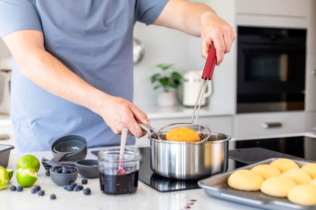 Телена цедка, неръждаема стомана, 35.5 см, "Classic", Empire Red - KitchenAid