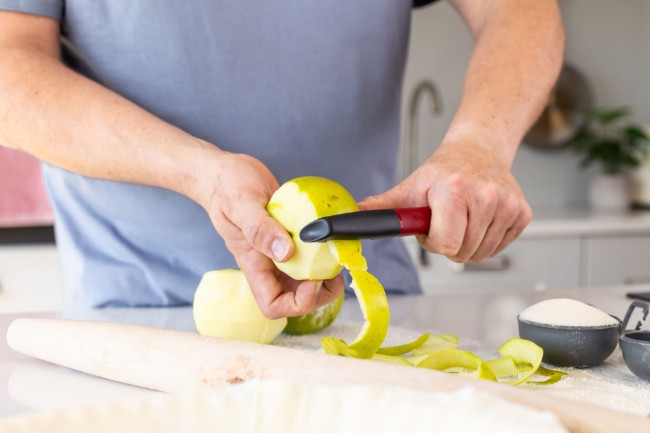 Белачка от неръждаема стомана, 20 см "Classic", цвят Empire Red - KitchenAid