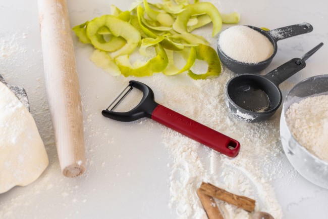 Белачка от неръждаема стомана, 17,5 см, "Classic", цвят Empire Red - KitchenAid