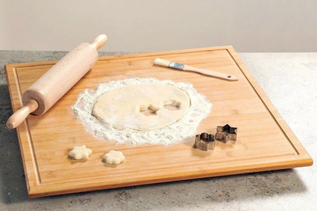 Дъска за рязане с крачета, бамбук, 56 x 50 x 3.1 см - Kesper