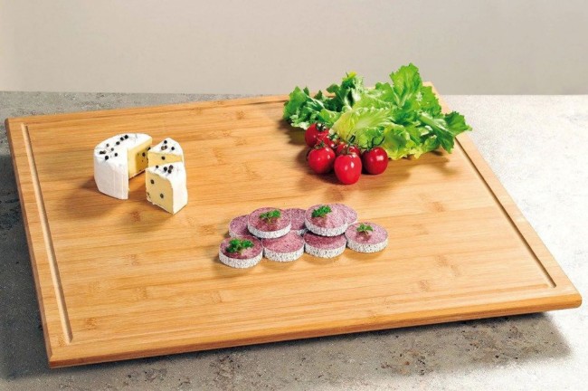 Дъска за рязане с крачета, бамбук, 56 x 50 x 3.1 см - Kesper