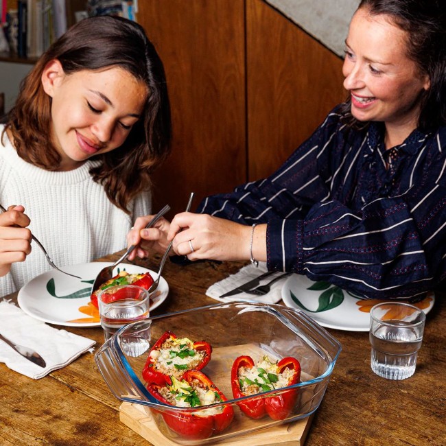 Квадратна чиния, изработена от термоустойчиво стъкло, 22 x 22 см / 2,4 л, "Let's Share" - Pyrex